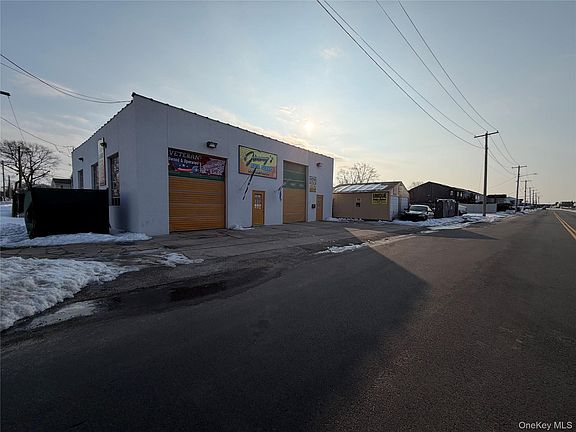 2nd image of 628 Shore Road