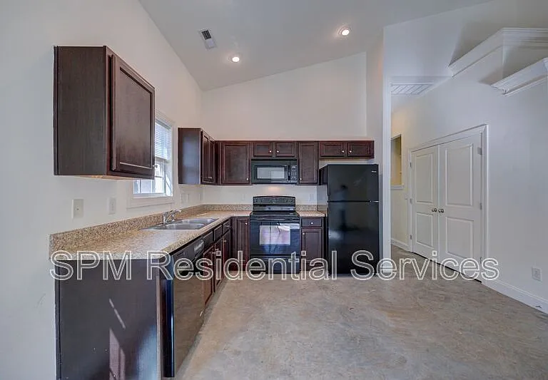 2608 Broadbill Ln #A — Photo 6