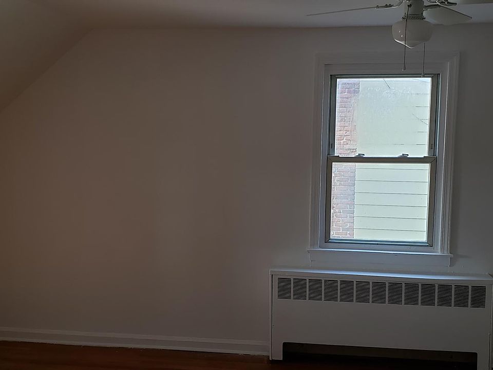 1st image of 50 Ellison Ave #1