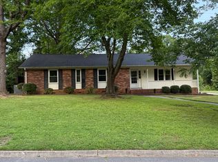 102 Baldwin Cir, Mauldin, SC 29662