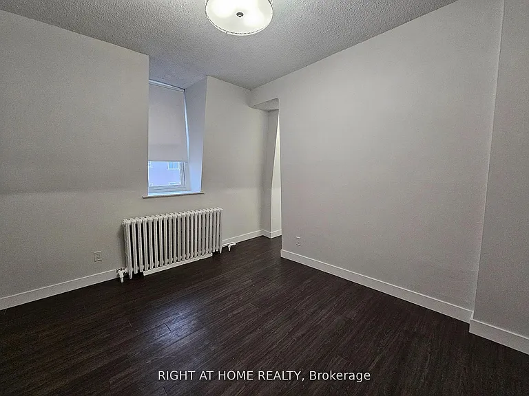 72 Wellesley St E #203 — Photo 17