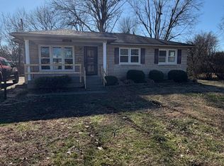 5012 Paramount Dr, Louisville, KY 40258