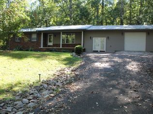 1255 Flatwoods Rd, Camden, TN 38320