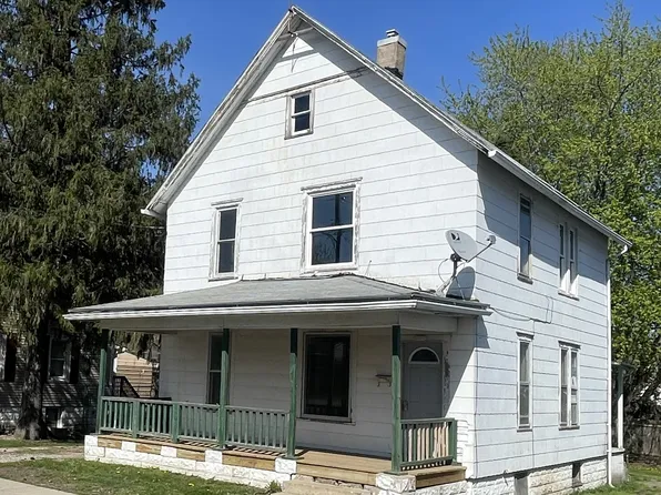 300 S Walnut St, Kewanee, IL 61443