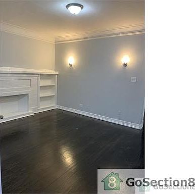 1st image of 6226 S Eberhart Ave #2M