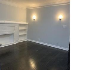 6226 S Eberhart Ave #2M, Chicago, IL 60637