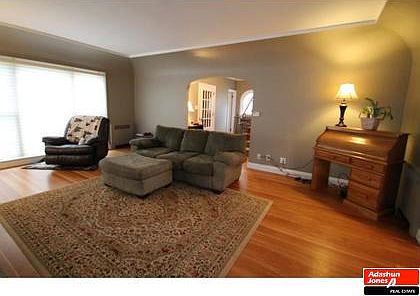 3rd image of 551 S Park Ave