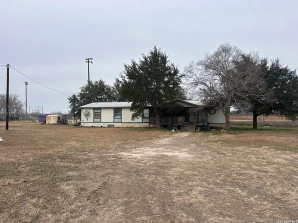 221 Fm 1107, Stockdale, TX 78160