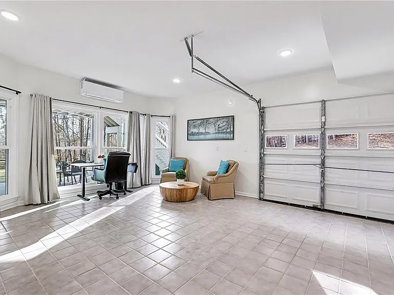 241 Nacoochee Dr — Photo 36