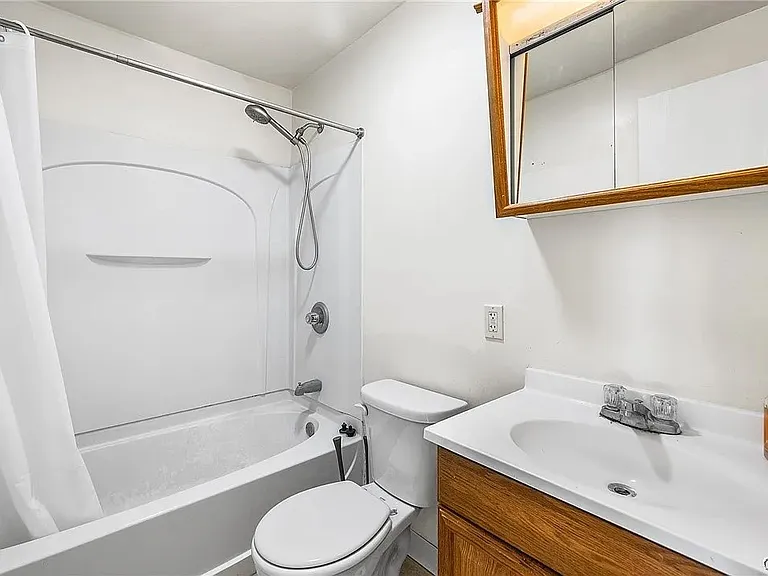 364 Cameco Cir — Photo 13