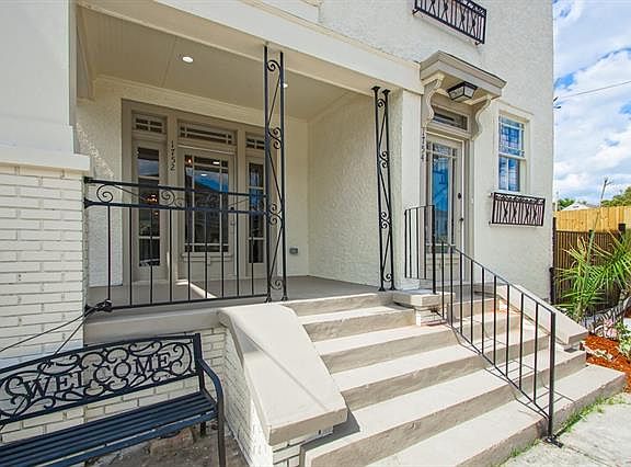 3rd image of 1752 Jackson Ave #1752