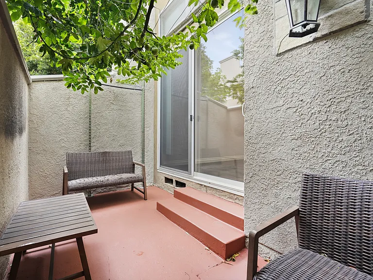21901 Lassen St #123 — Photo 7