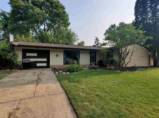 4719 Cayuga Rd, Rockford, IL 61107