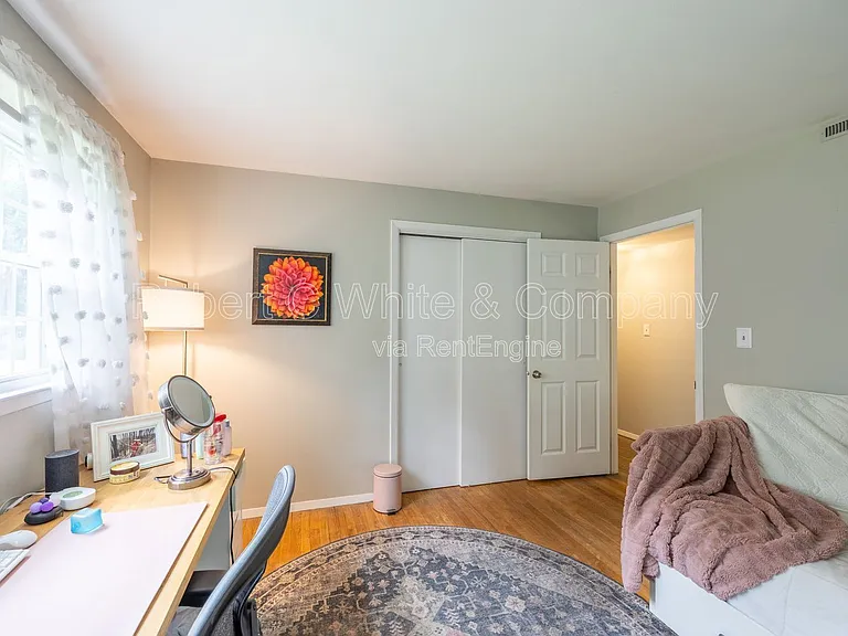 17 Dover Rd — Photo 14