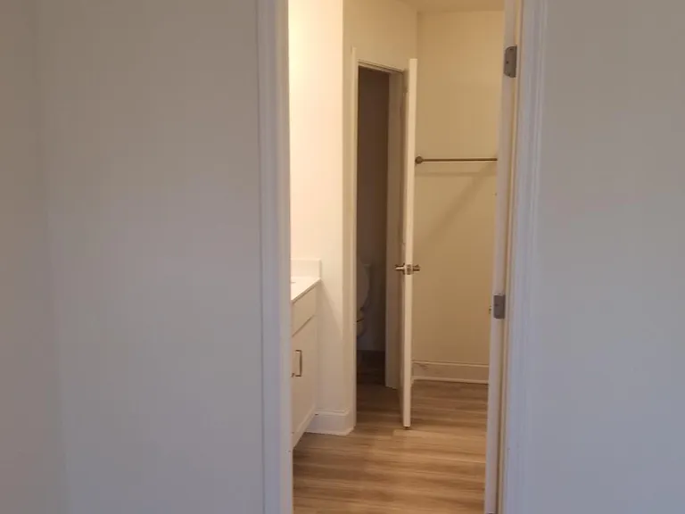 Master Bath Room