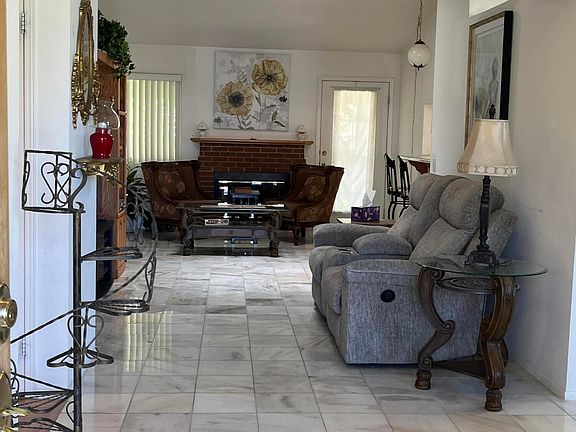 3rd image of 4354 Sungate Dr