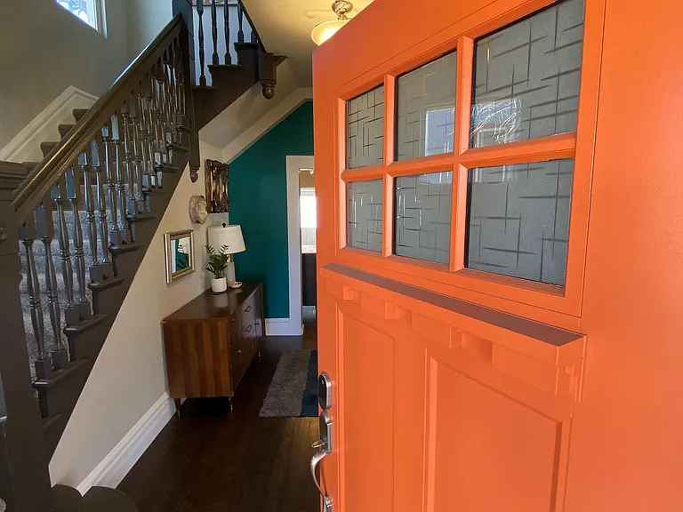 Entry with 24/7 Keyless access pad