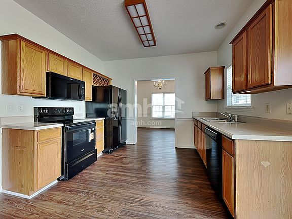 3rd image of 5805 Brookshadow Dr
