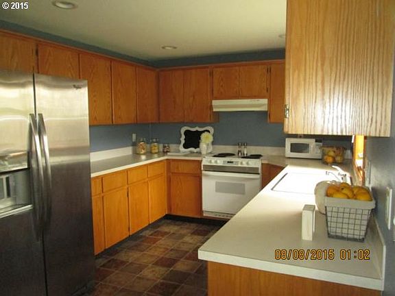 2nd image of 9208 NE 90th St