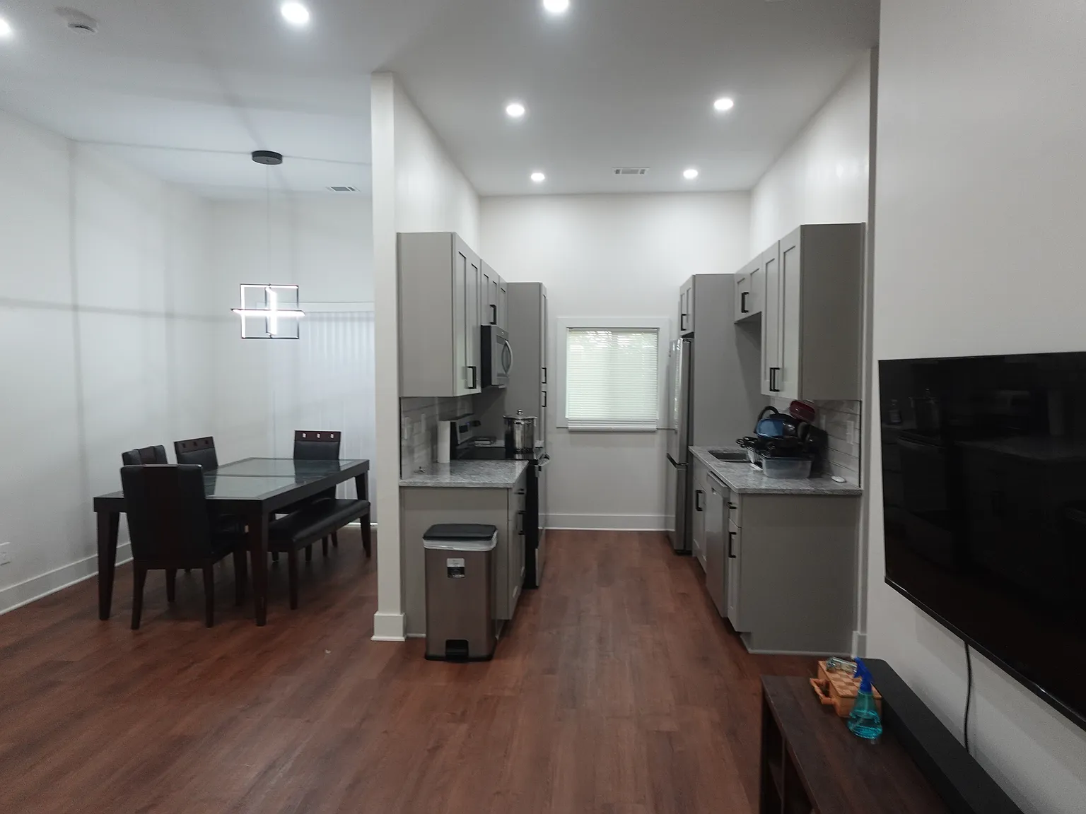 3 bed, 1339 sqft, $2,000 — Photo 3