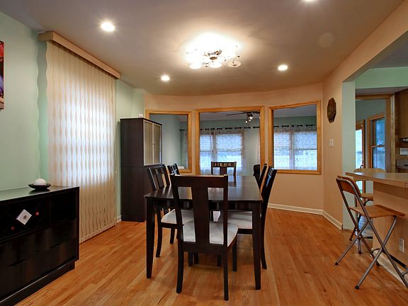 4th image of 9-03 Fairhaven Pl