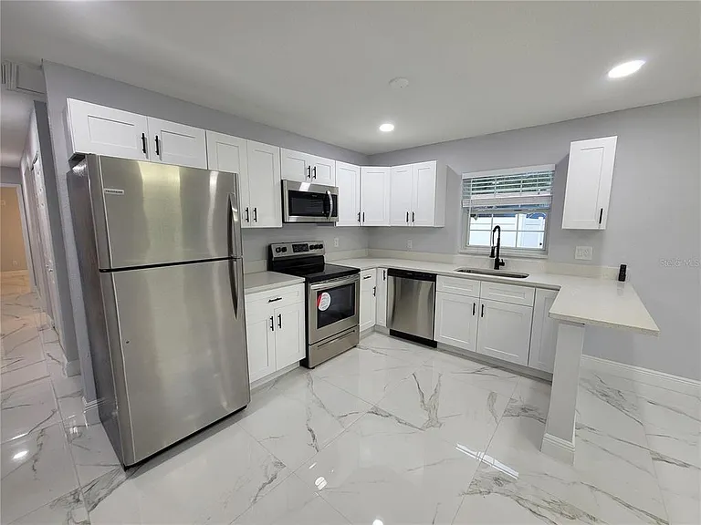 7813 Lakeshore Dr #B — Photo 17