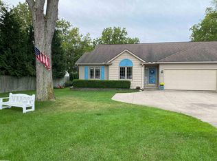 393 Pointe Tremble Rd, Algonac, MI 48001