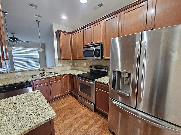 759 Cupola Dr — Photo 5