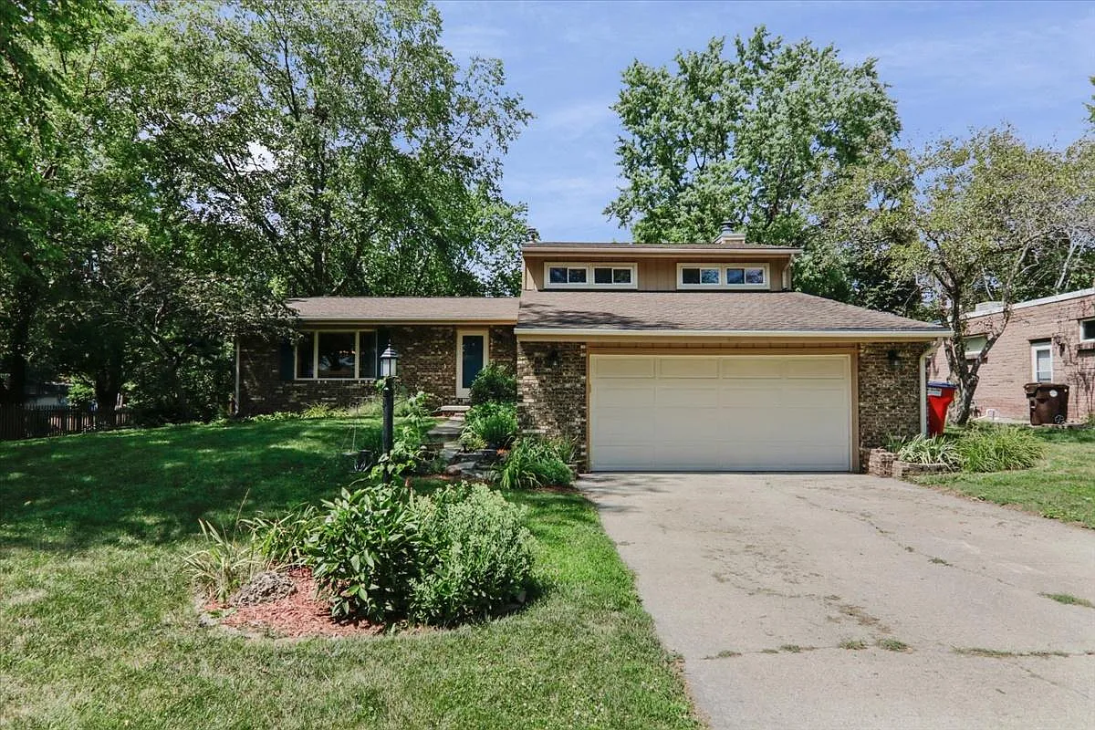 11 Magnolia Ct photo 1