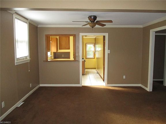 5th image of 726 Loomis Ave
