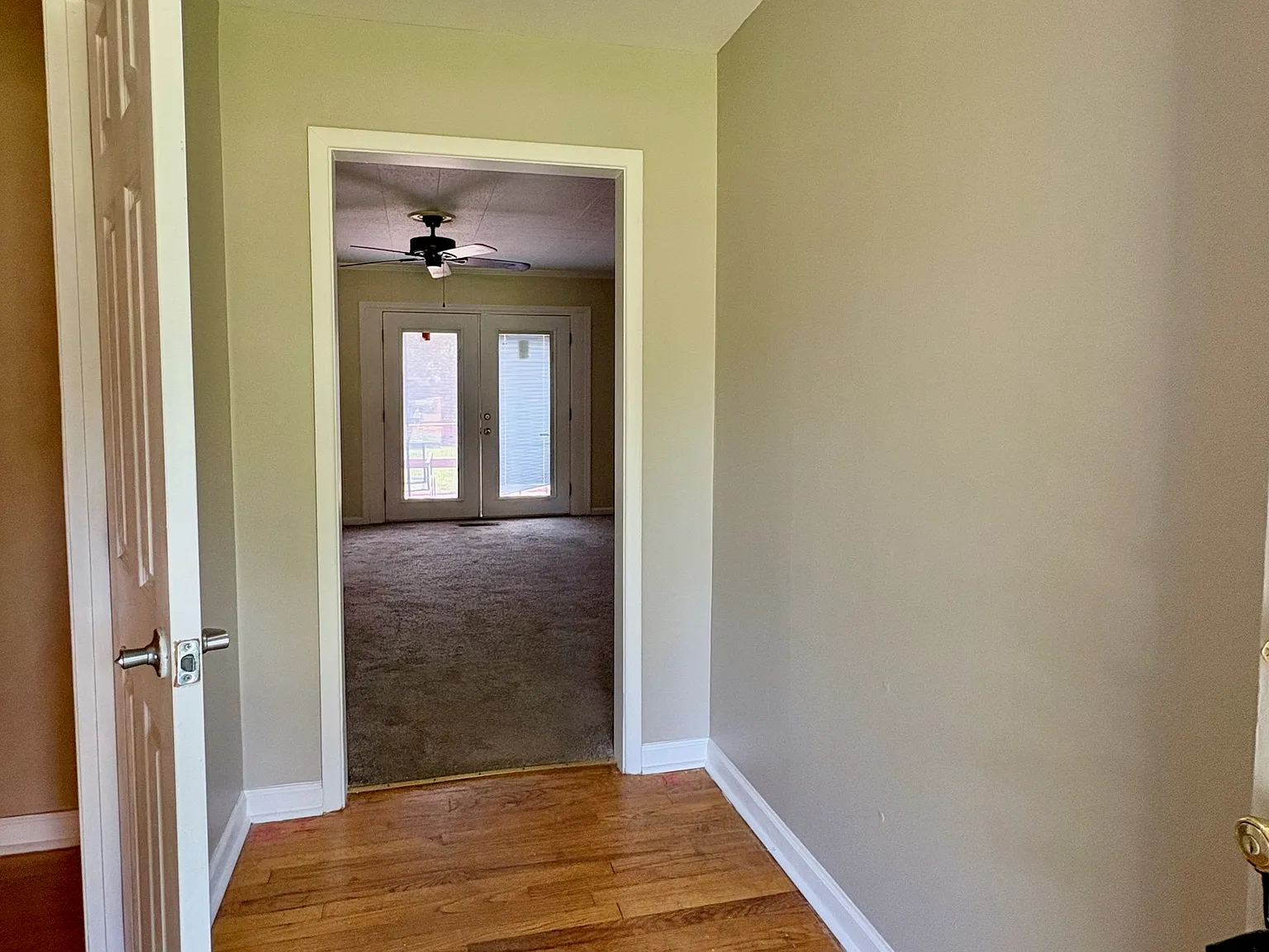 4 bed, 3.0 bath, 1886 sqft, $1,700 — Photo 2