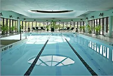 Rented by R New York