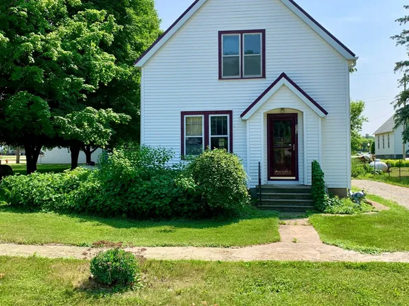 514 River St, Chester, IA 52134