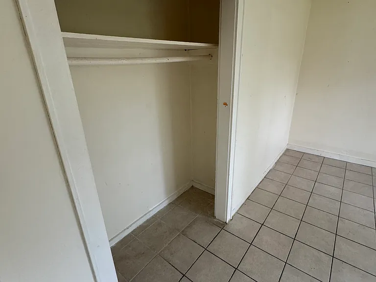27 Hillside Ave #4 — Photo 7