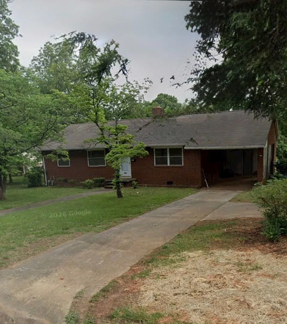 T.R. Lawing Realty Property — Photo 1