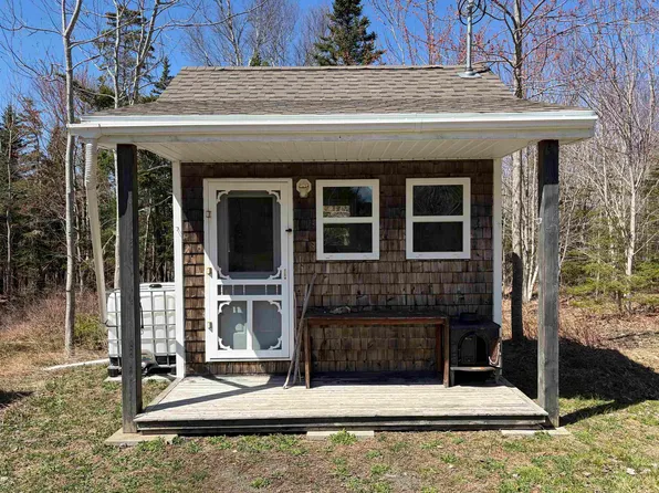 1925 Highway 215, Tennecape, NS B0N 2R0