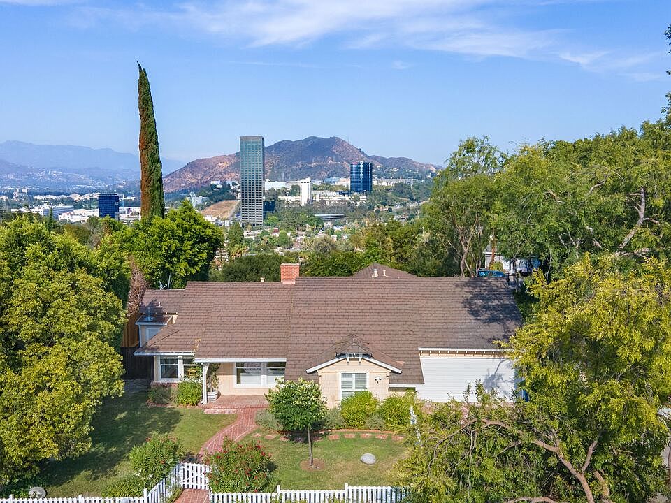 1st image of 3710 Eureka Dr