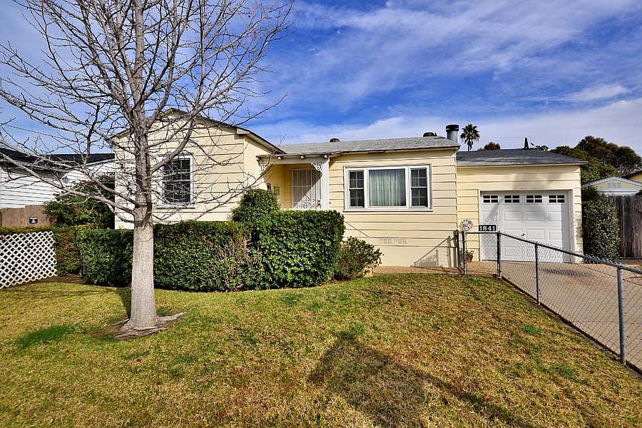 1st image of 1841 49th St