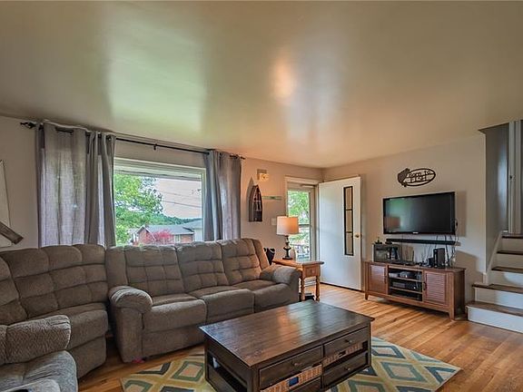 5th image of 709 Sherwood Cir