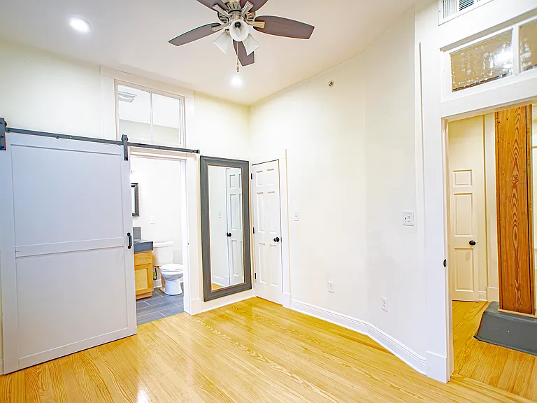 4121 Magazine St #1 — Photo 19