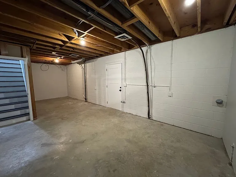 2205 Hathaway Dr — Photo 50