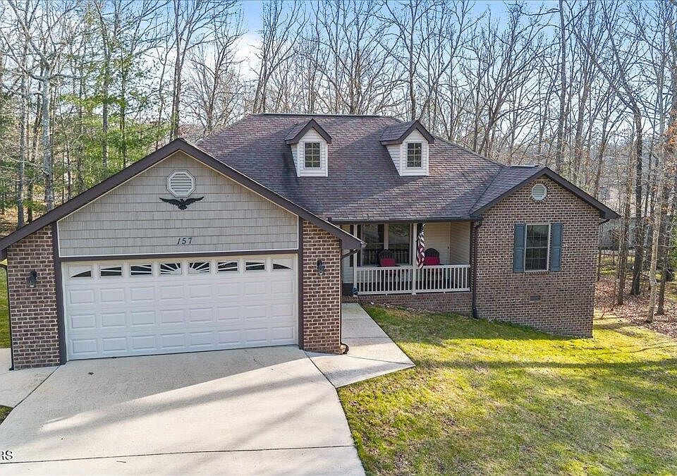 1st image of 157 Exeter Dr