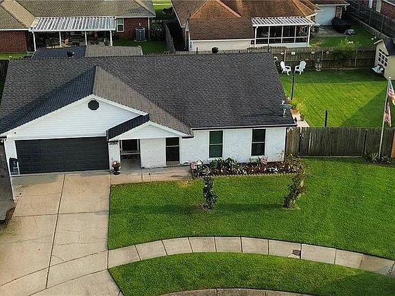 2nd image of 2737 Pin Oak Dr