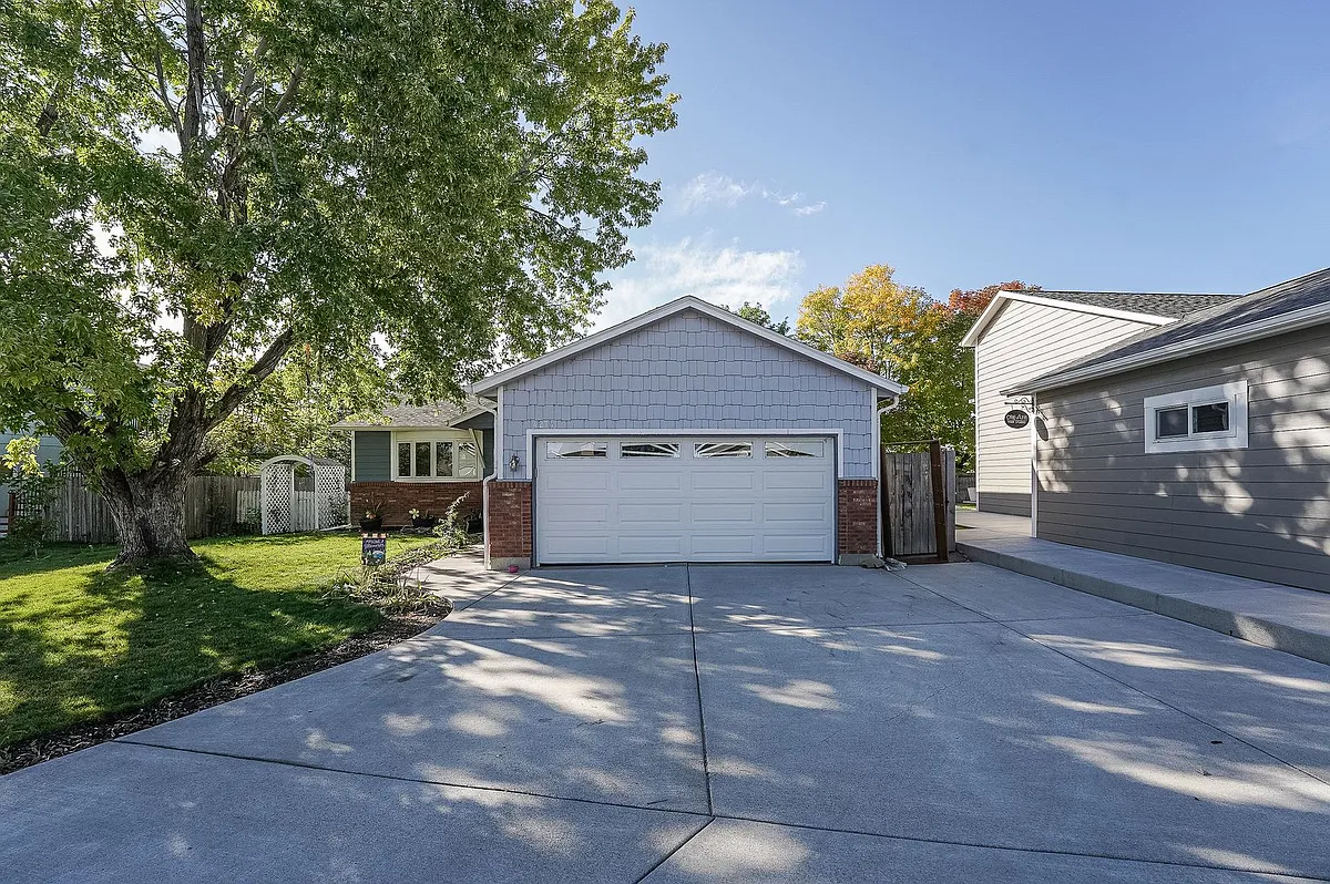 Building Photo - 4274 Peach Tree Ct