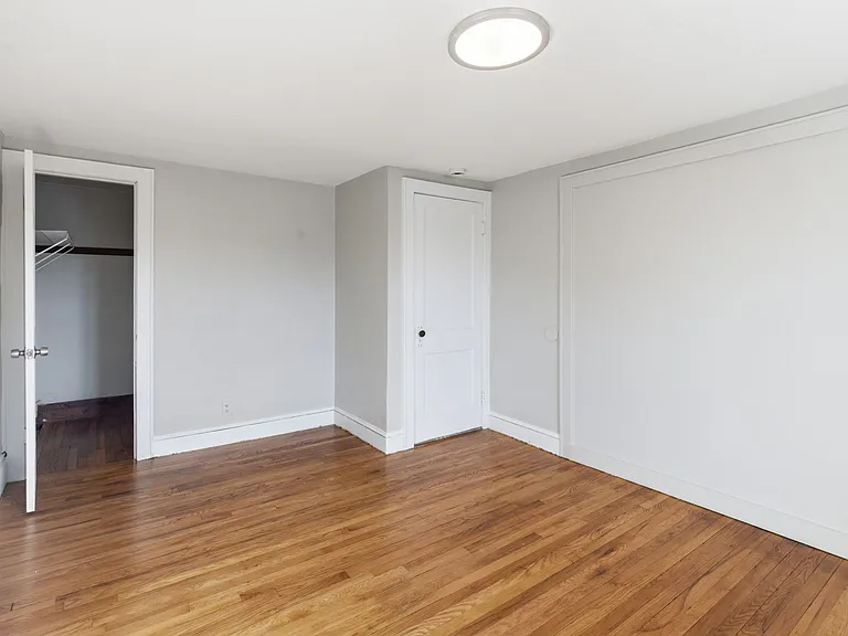 293-299 Clemente Street — Photo 9