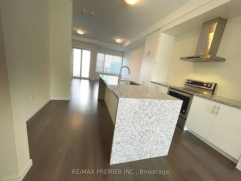 3922 Major Mackenzie Dr W — Photo 9