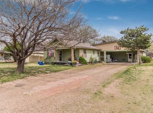 405 Dysart St, Claude, TX 79019