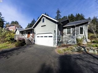 97619 Marina Heights Loop, Brookings, OR