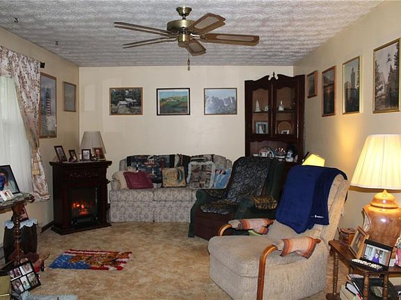 3rd image of 2063 Orchard Dr
