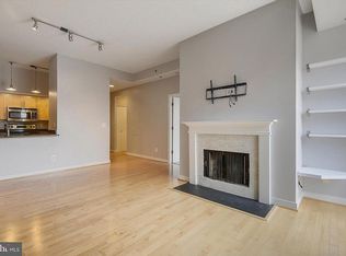 7500 Woodmont Ave APT 1202, Bethesda, MD 20814